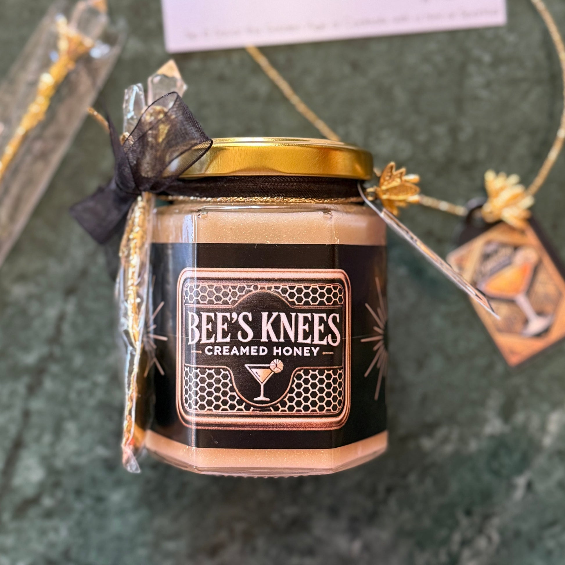 Premium Gourmet Honey with Edible Gold Glitter - Ideal for Gatsby Parties and Desserts
